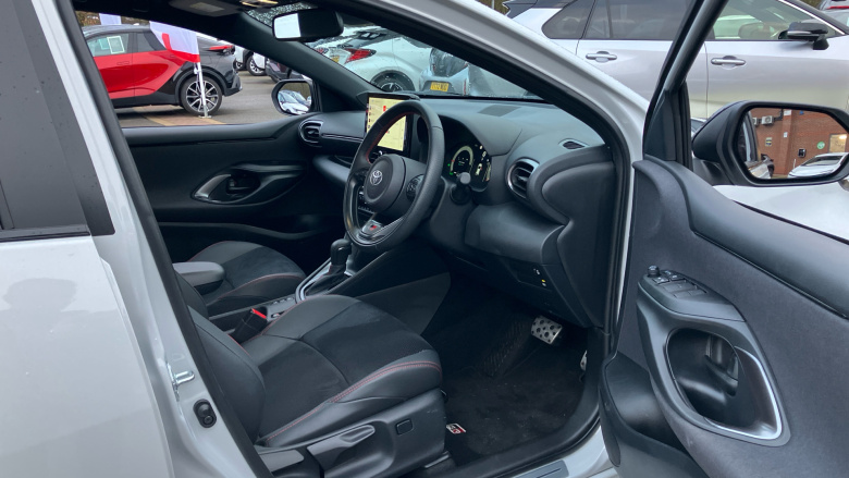 Toyota Yaris 1.5 Hybrid GR Sport 5dr CVT Hybrid Hatchback